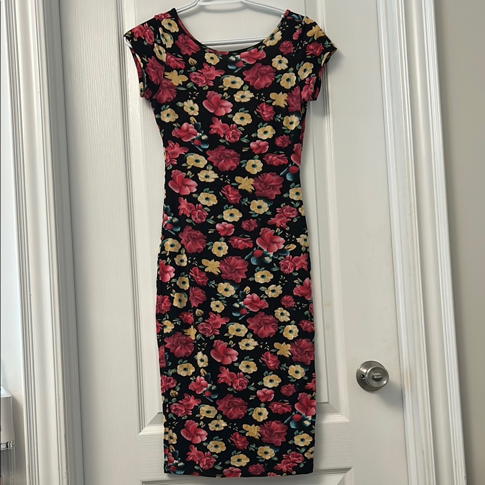 UK2LA Pink and Red Sheath Midi Dress with Flutter Cap Sleeves